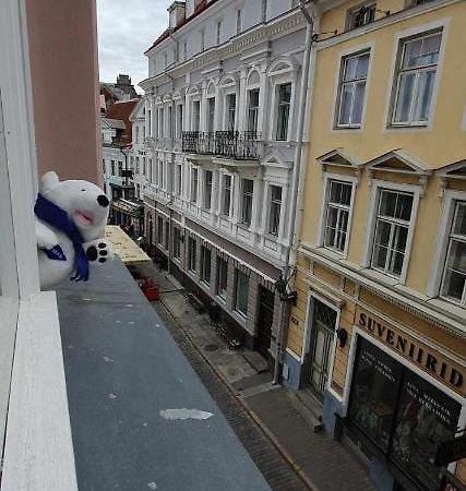Cozy Apartment On The Town Hall Square Tallinn Buitenkant foto
